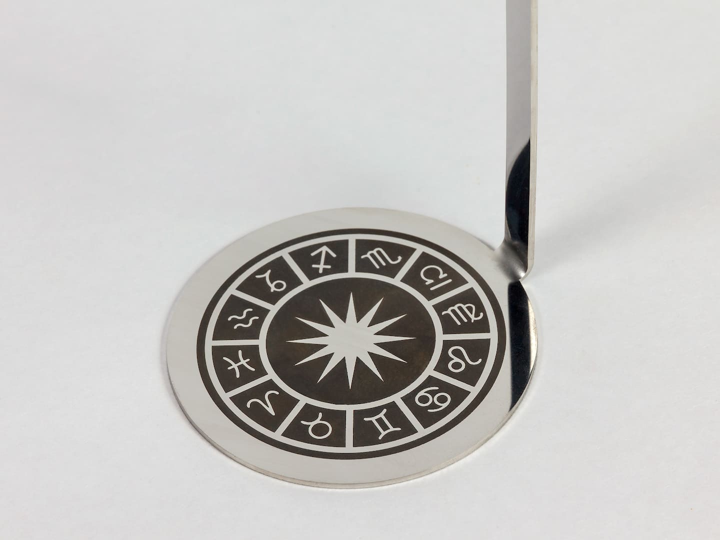 Настольный биокамин Lux Fire Зодиак "Близнецы" Белый по цене 15 000 руб.